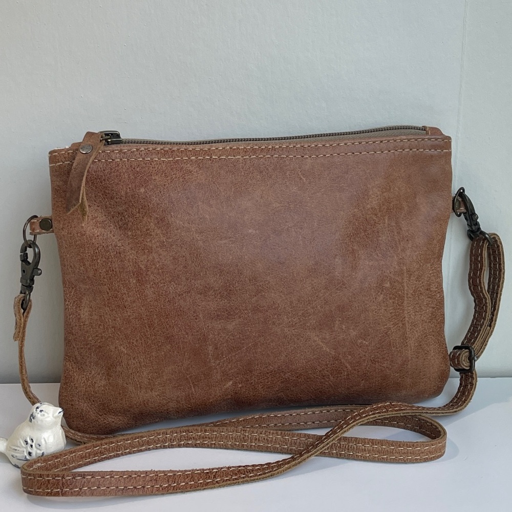 Chloe & Lex Genuine Leather Wristlet Crossbody Bag